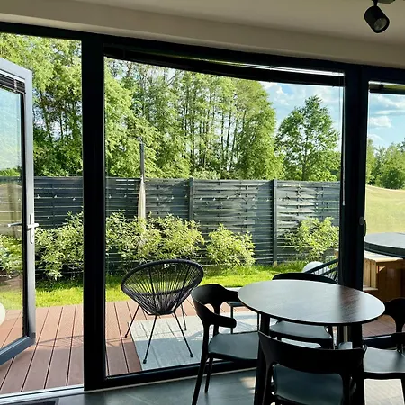 Nyaraló Dolina Slonca Obok Suntago - Nowoczesne Z Jacuzzi Benenard