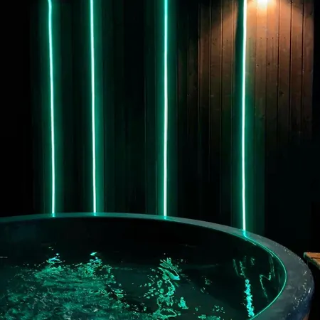 Dolina Slonca Obok Suntago - Nowoczesne Z Jacuzzi *