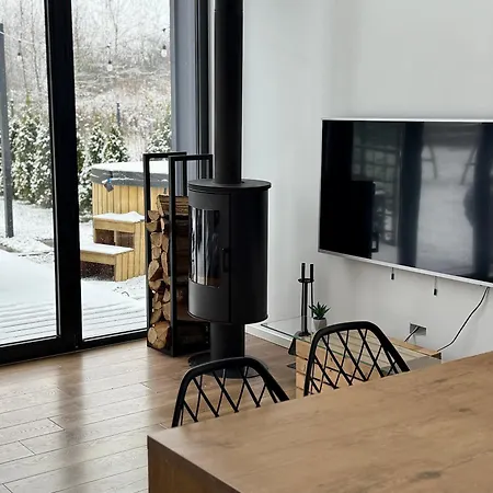 Feriehus Dolina Slonca Obok Suntago - Nowoczesne Z Jacuzzi Benenard