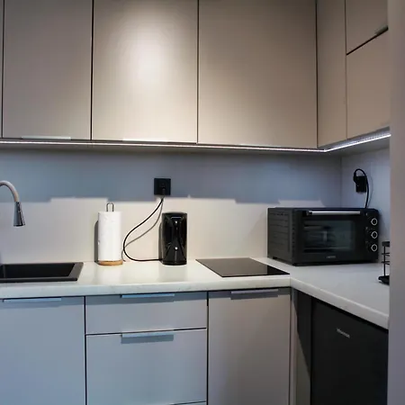 Dolina Slonca Obok Suntago - Nowoczesne Z Jacuzzi Feriehus