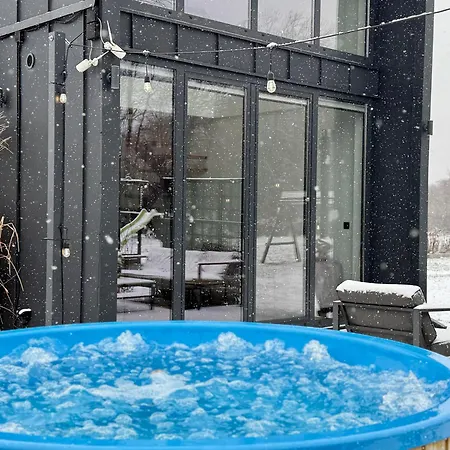 Dolina Slonca Obok Suntago - Nowoczesne Z Jacuzzi Дом отдыха