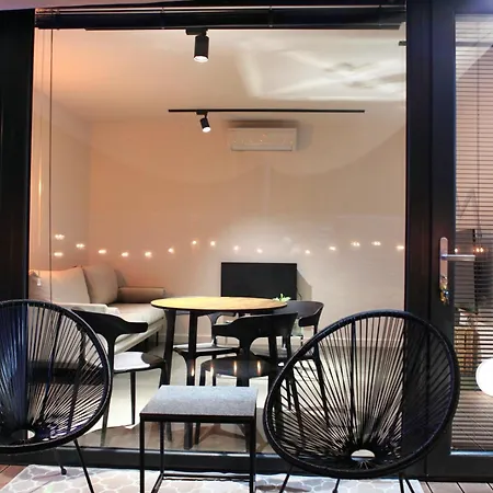 Dolina Słońca Obok Suntago - Nowoczesne Z Jacuzzi