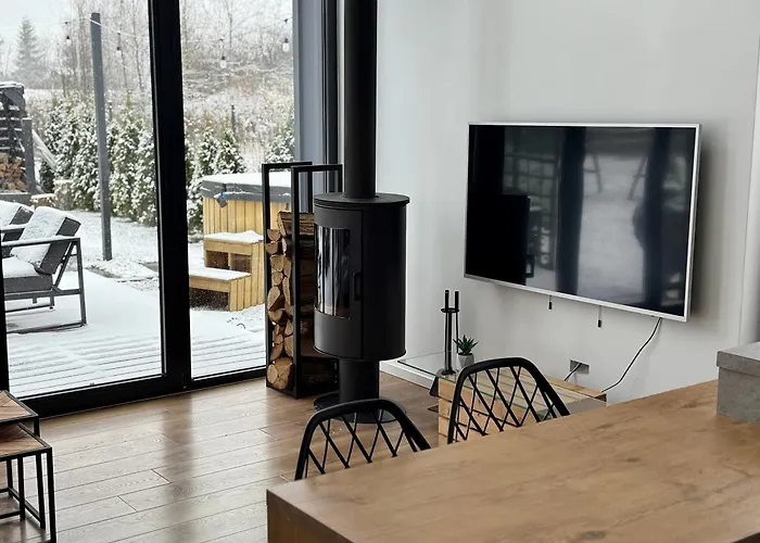 Vakantiehuis Dolina Slonca Obok Suntago - Nowoczesne Z Jacuzzi Benenard