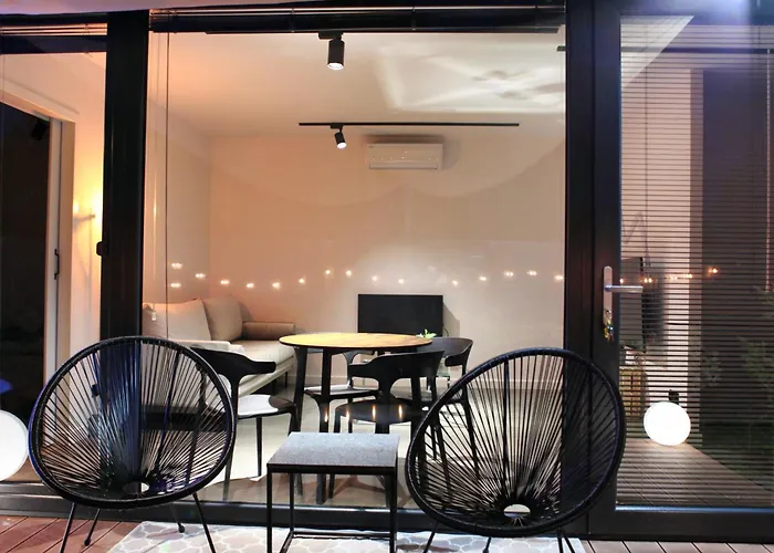 Dolina Słońca Obok Suntago - Nowoczesne Z Jacuzzi